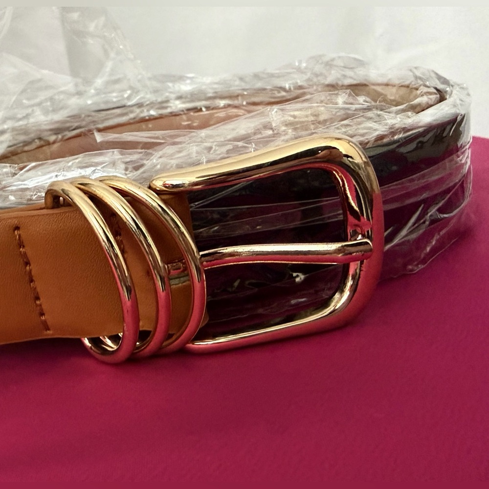 2 Pack Stylish Black and Brown Belts  Gold Buckles Large Fits Waist 31-35” NWT - Picture 2 of 6